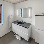 Lovely In With House Sea View