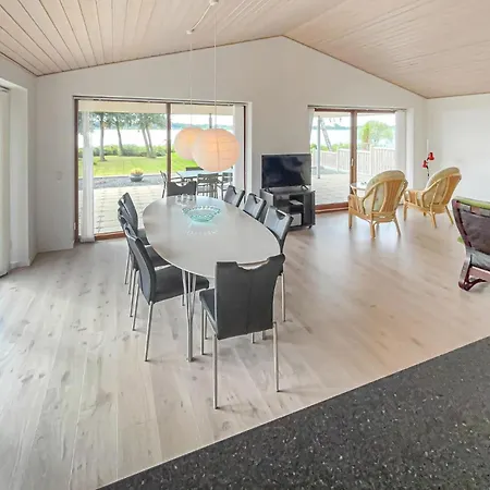 Lovely In With House Sea View בית נופש *