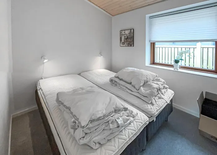Lovely In With House Sea View